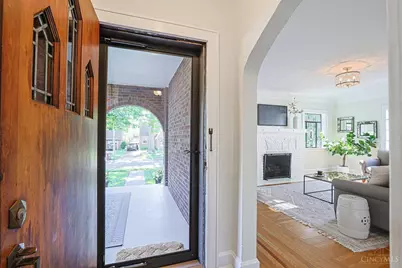 3711 Petoskey Avenue, Mariemont, OH 45227 - Photo 6