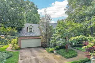 444 Hidden Valley Ln, Wyoming, OH 45215 - Photo 6