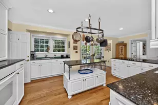 444 Hidden Valley Ln, Wyoming, OH 45215 - Photo 24