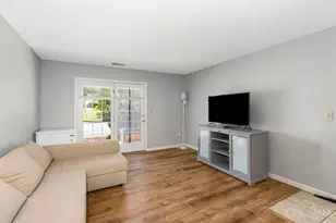 31 Indian Cove Cir, Oxford, OH 45056 - Photo 2