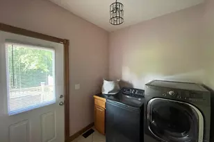 111 Lindsey Rd, Clay Township, OH 45154 - Photo 16
