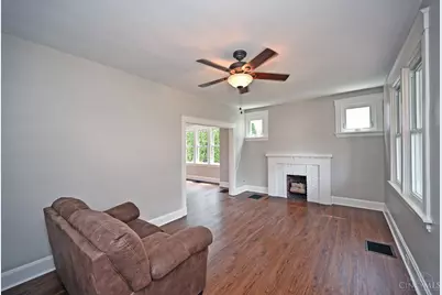 2424 Lysle Lane, Norwood, OH 45212 - Photo 8