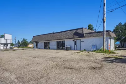 136 N Broad Street, Fairborn, OH 45324 - Photo 2