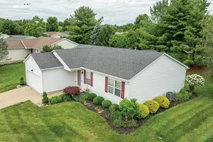 488 Misty Dawn Rd, Hamilton Township, OH 45039 - Photo 2