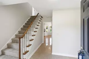 10085 Sonya Ln, West Chester, OH 45241 - Photo 8