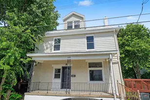 1276 Dewey Ave, Cincinnati, OH 45205 - Photo 2