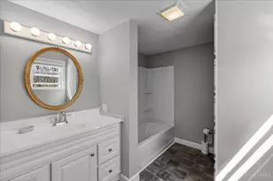 8225 W Prospect Rd, Washington Twp, OH 45133 - Photo 26