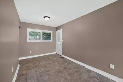 8760 Grenada Drive, Cincinnati, OH 45231 - Photo 16