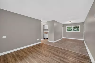 8760 Grenada Drive, Cincinnati, OH 45231 - Photo 6