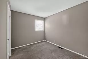 1910 Ashbrook Dr, Cincinnati, OH 45238 - Photo 14