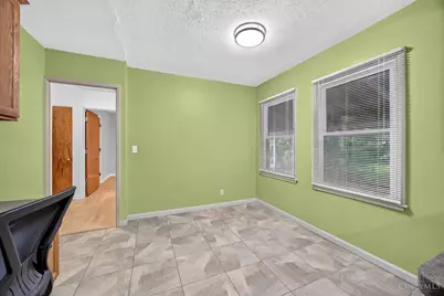 6480 Ridgefield Drive, Springfield Township, OH 45224 - Photo 6