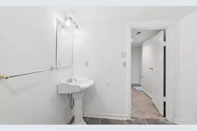 311 Klotter Avenue, Cincinnati, OH 45219 - Photo 16