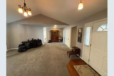 1240 Stephanie Drive, Hamilton, OH 45013 - Photo 6