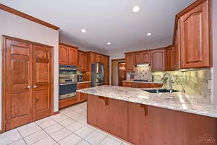 7537 Nordan Dr, West Chester, OH 45069 - Photo 14
