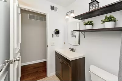 854 Rue De La Paix #B1, Cincinnati, OH 45220 - Photo 22