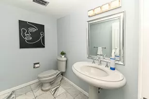 854 Rue De La Paix, Cincinnati, OH 45220 - Photo 18