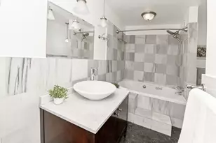 854 Rue De La Paix, Cincinnati, OH 45220 - Photo 28