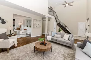 854 Rue De La Paix, Cincinnati, OH 45220 - Photo 2