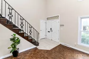 854 Rue De La Paix, Cincinnati, OH 45220 - Photo 8