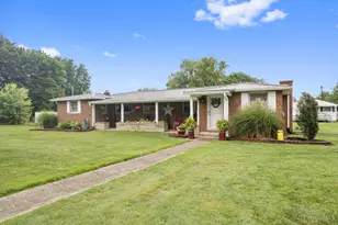 321 Pleasant Ave, Mount Orab, OH 45154 - Photo 2