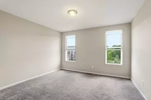 924 Valleywatch Dr, Springfield Township, OH 45231 - Photo 20