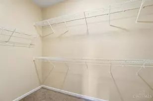 924 Valleywatch Dr, Springfield Township, OH 45231 - Photo 24