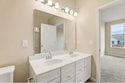 924 Valleywatch Drive, Springfield Township, OH 45231 - Photo 22