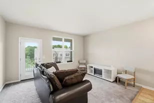 924 Valleywatch Dr, Springfield Township, OH 45231 - Photo 14