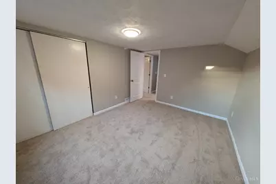 1127 W North Bend Dr, Cincinnati, OH 45224 - Photo 18