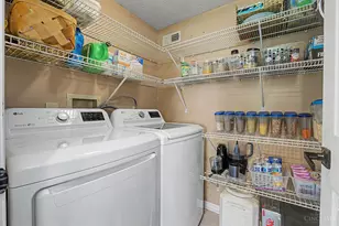 9493 Fox Run Dr, Deerfield Township, OH 45040 - Photo 24