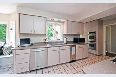 101 Linden Drive, Wyoming, OH 45215 - Photo 28