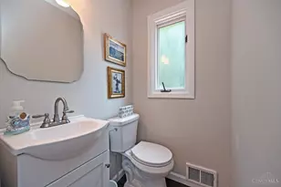 101 Linden Dr, Wyoming, OH 45215 - Photo 34