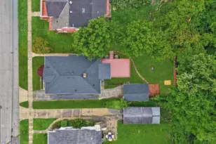 3949 Lovell Ave, Cheviot, OH 45211 - Photo 2