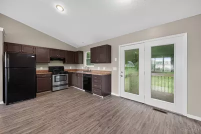 74 E Main Street, Miami Township, OH 45001 - Photo 10