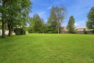 512 Lorelei Dr, Perry Township, OH 45118 - Photo 36
