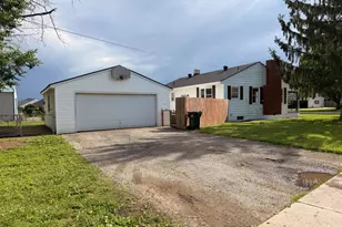 308 Clara Dr, Trenton, OH 45067 - Photo 1
