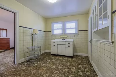 708 E Ross Avenue, Saint Bernard, OH 45217 - Photo 28