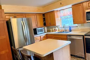 3950 Gardner Ln, Union Township, OH 45245 - Photo 6