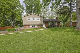 10631 Cinderella Dr, Montgomery, OH 45242 - Photo 2