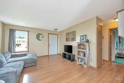 7030 Beagle Court, Hamilton, OH 45011 - Photo 6