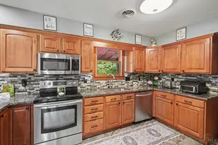 3377 Greenmount Dr, Green Township, OH 45248 - Photo 8