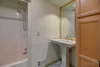 10689 Carolina Trace Road, Harrison Township, OH 45030 - Photo 32