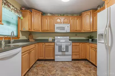406 Eastline Drive, Middletown, OH 45044 - Photo 8