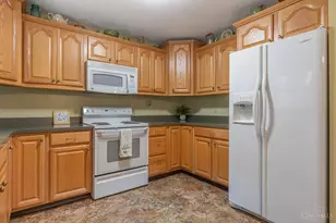 406 Eastline Dr, Middletown, OH 45044 - Photo 10