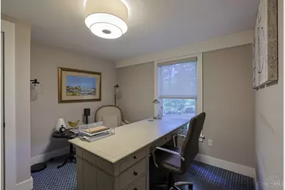 211 Hilltop Lane, Wyoming, OH 45215 - Photo 20