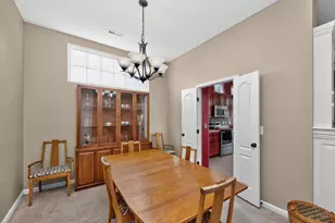 8049 Bridge Point Dr, Green Township, OH 45248 - Photo 10