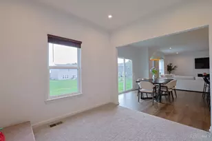 1257 Soaring Wy, Hamilton Township, OH 45039 - Photo 12