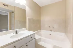 10555 Montgomery Rd, Montgomery, OH 45242 - Photo 10