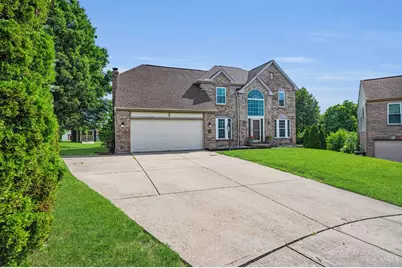 2125 Deer Meadow Drive, Springfield Township, OH 45240 - Photo 2