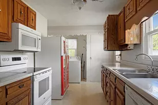 1243 Ellen Dr, Middletown, OH 45042 - Photo 6